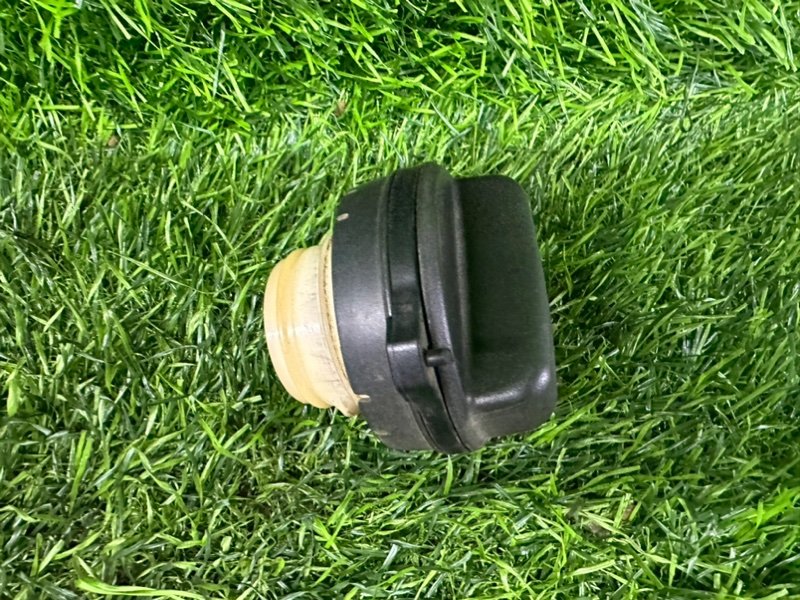 Крышка бензобака HONDA FREED GB3 (б/у)