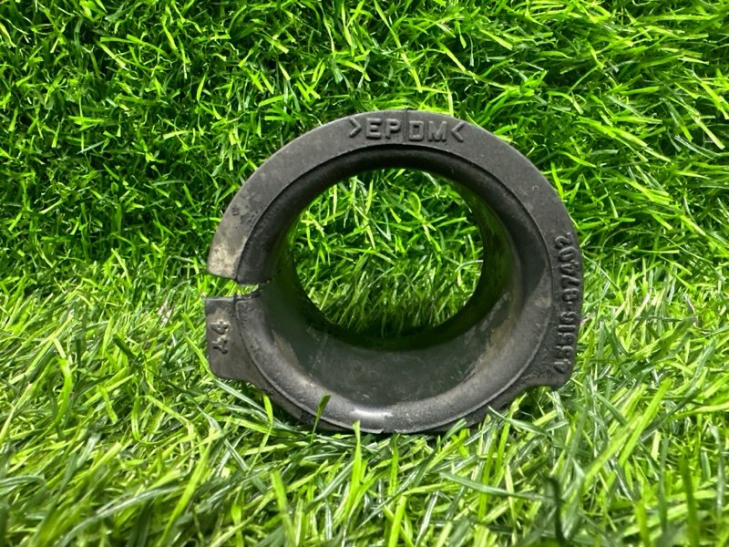 Втулка крепление рулевой рейки DAIHATSU TERIOS J102 K3VE (б/у)