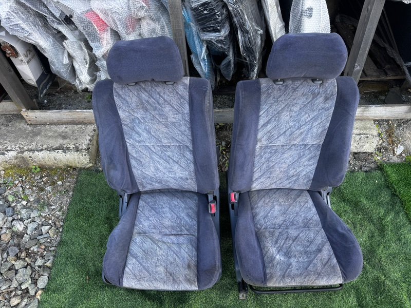 Сидения ПАРА лево/право TOYOTA LAND CRUISER PRADO RZJ95 1KZTE передняя (б/у)
