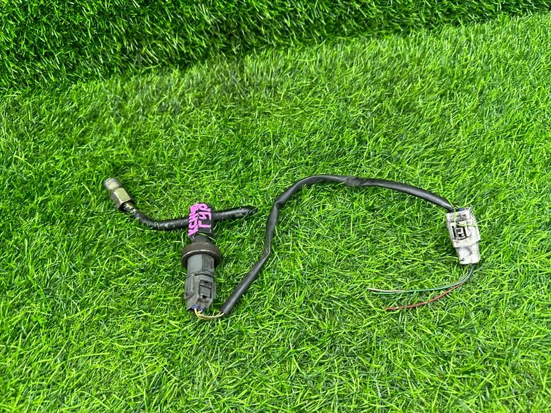 Датчик давления масла гур TOYOTA HIACE REGIUS KCH46 1KZTE (б/у)