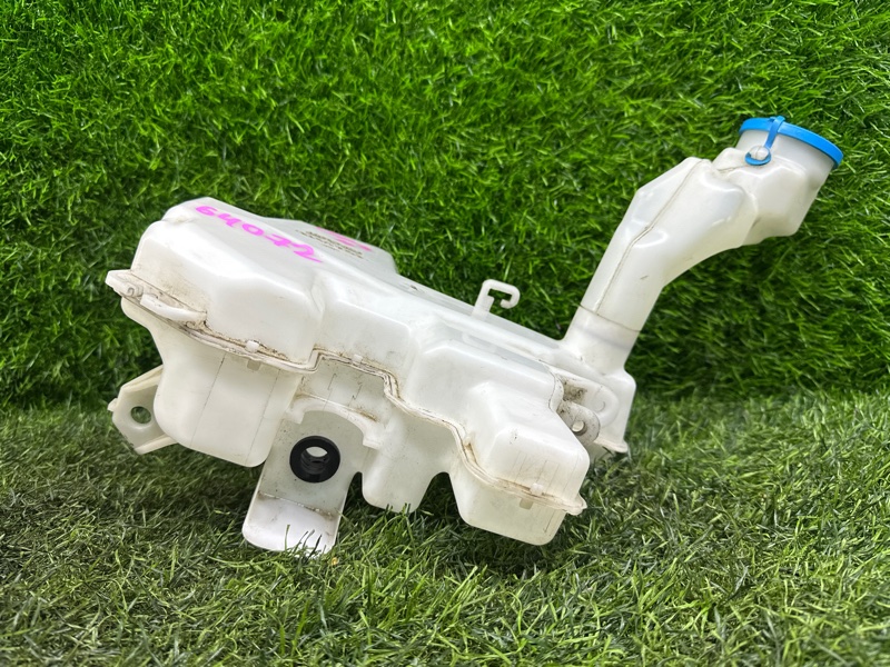 Бачок омывателя HONDA FIT GP5 (б/у)