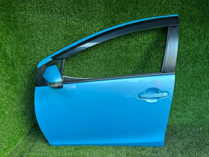 Дверь TOYOTA AQUA NHP10 1NZFXE передняя левая (б/у)