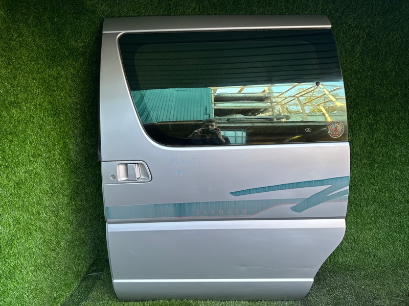 Дверь NISSAN ELGRAND APWE50 VG33E задняя левая (б/у)