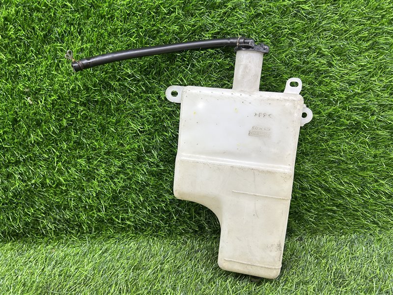 Расширительный бачок Toyota Land Cruiser UZJ100 2UZFE (б/у)