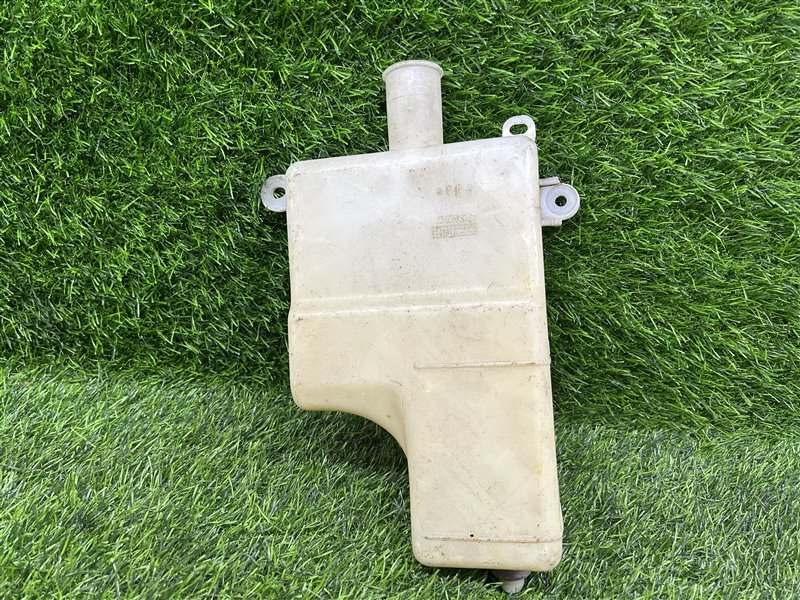 Расширительный бачок Toyota Land Cruiser UZJ100 2UZFE (б/у)