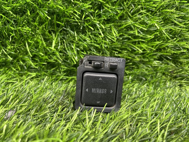 Кнопка управления зеркалами Toyota Land Criuser HDJ81 (б/у)