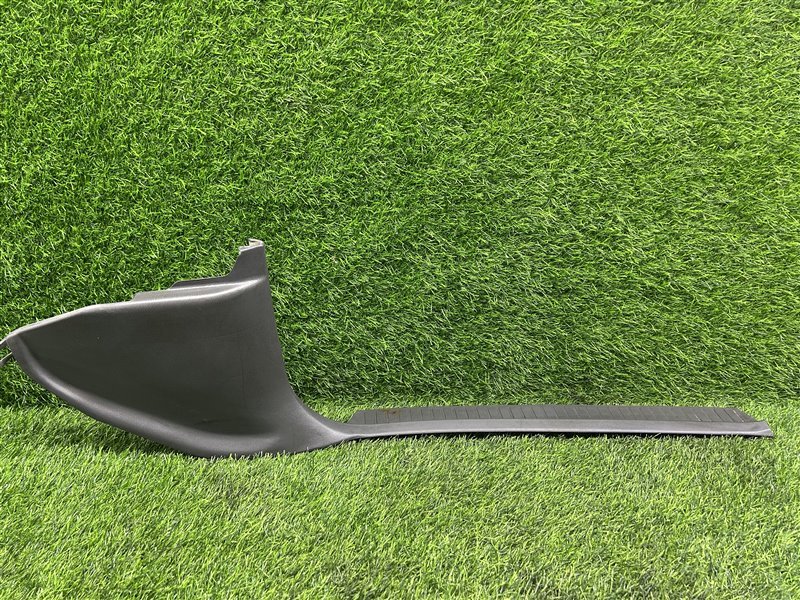 Порожек салона Land Cruiser HDJ81 передний правый (б/у)