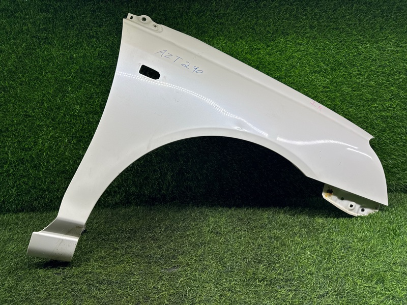 Крыло Toyota Premio AZT240 переднее правое (б/у)