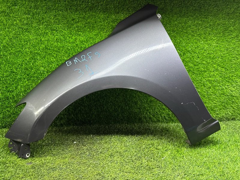 Крыло Mazda Axela BM2FS переднее левое (б/у)