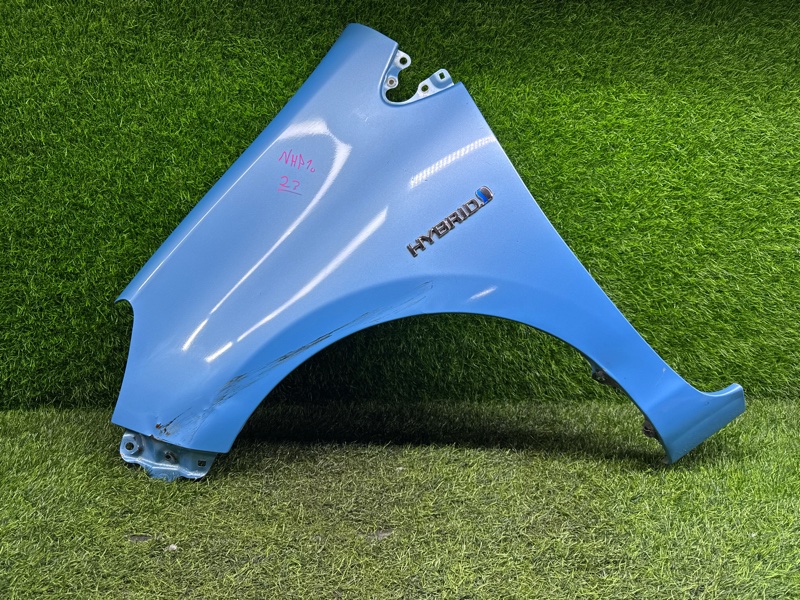 Крыло Toyota Aqua NHP10 1NZ-FXE переднее левое (б/у)