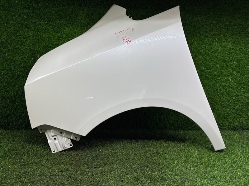 Крыло Toyota Voxy ZRR70 переднее левое (б/у)