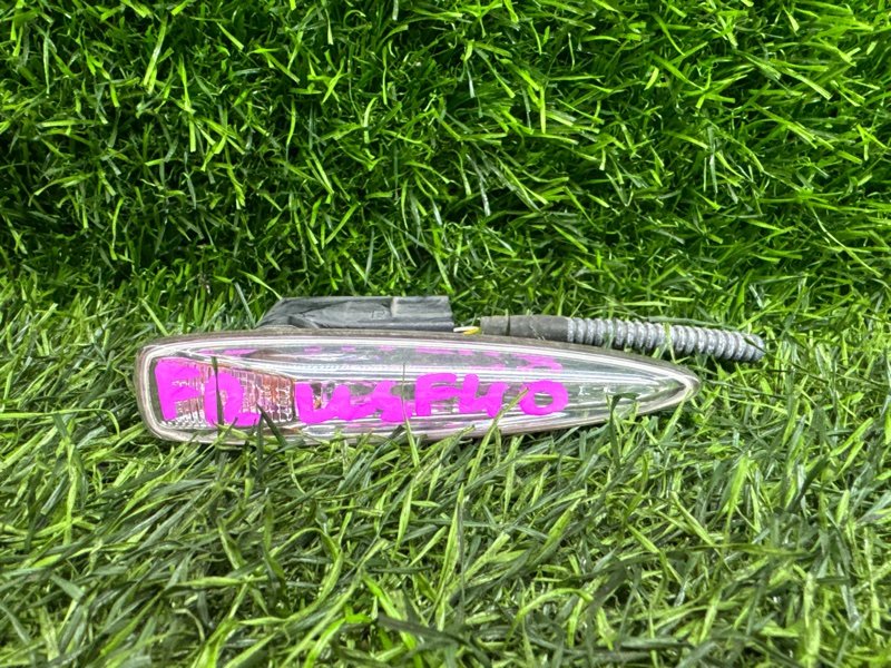 Поворотник в крыло лево/право Lexus LS460 USF40 передний (б/у)