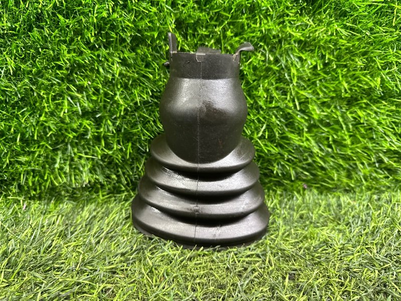 Пыльник рулевой колонки TOYOTA SIENTA NCP81 2007 (б/у)