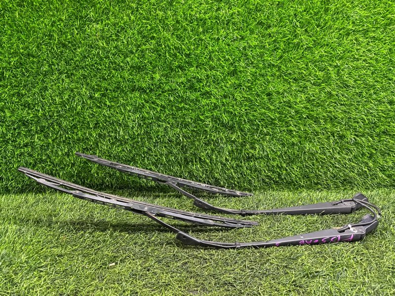 Поводки дворников ПАРА лево/право Mitsubishi Canter/FUSO CANTER FE51C  FD50AB  FB501 передние (б/у)