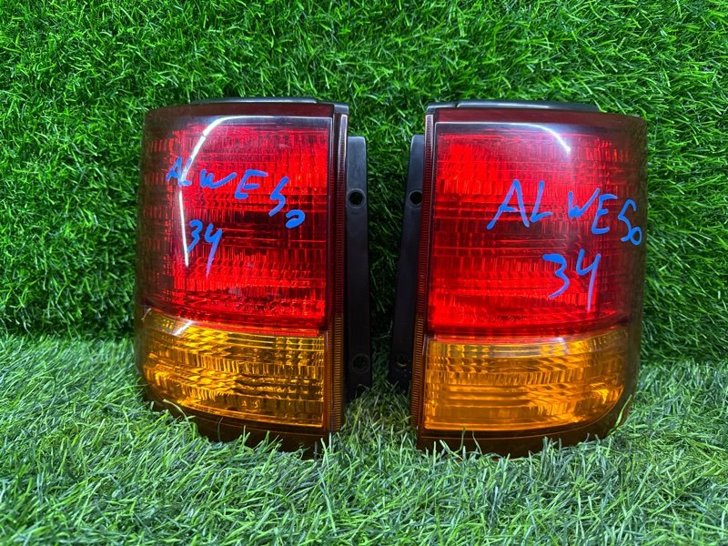Стоп сигналы ПАРА лево/право Nissan Elgrand ALWE50 VG33E 1998 задний (б/у)