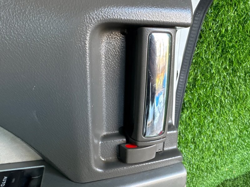 Ручка двери внутренняя TOYOTA ESTIMA ACR50 2AZFE задняя левая (б/у)