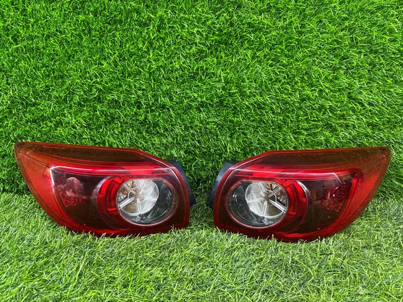 Стоп сигналы ПАРА лево/право Mazda Axela BM2FS задний (б/у)