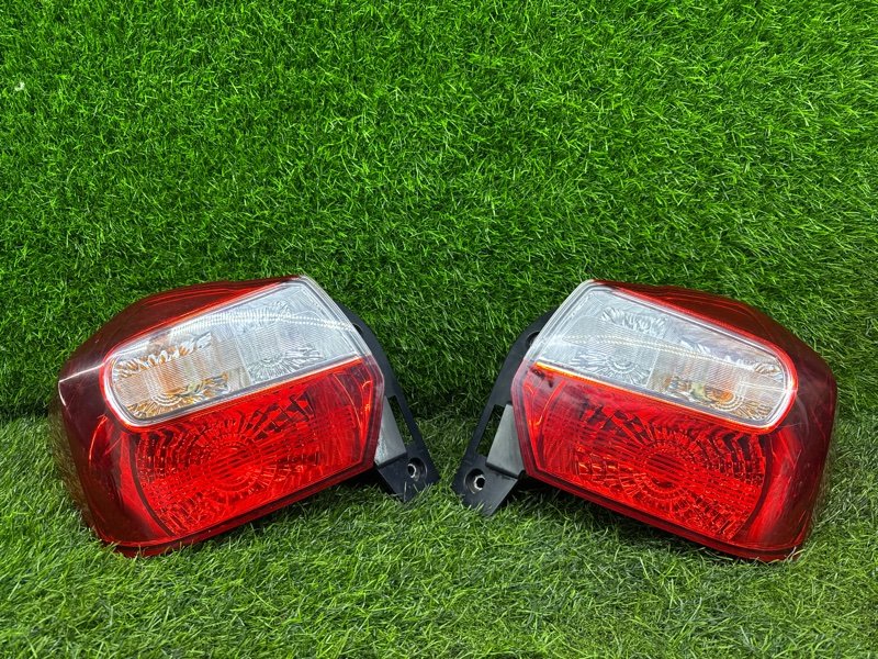 Стоп сигналы ПАРА лево/право SUBARU IMPREZA GP6 задний (б/у)