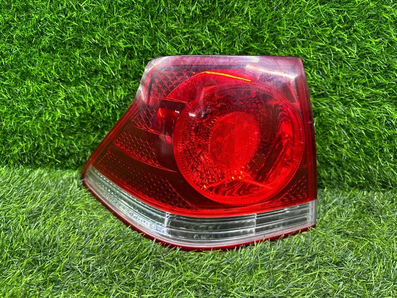 Стоп-сигнал Toyota Crown GRS182 3GRFSE 2004 задний левый (б/у)