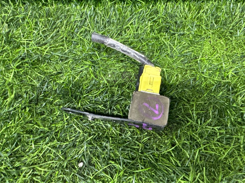 Датчик Airbag Toyota Sienta NCP81 1NZ-FE 2007 передний левый (б/у)