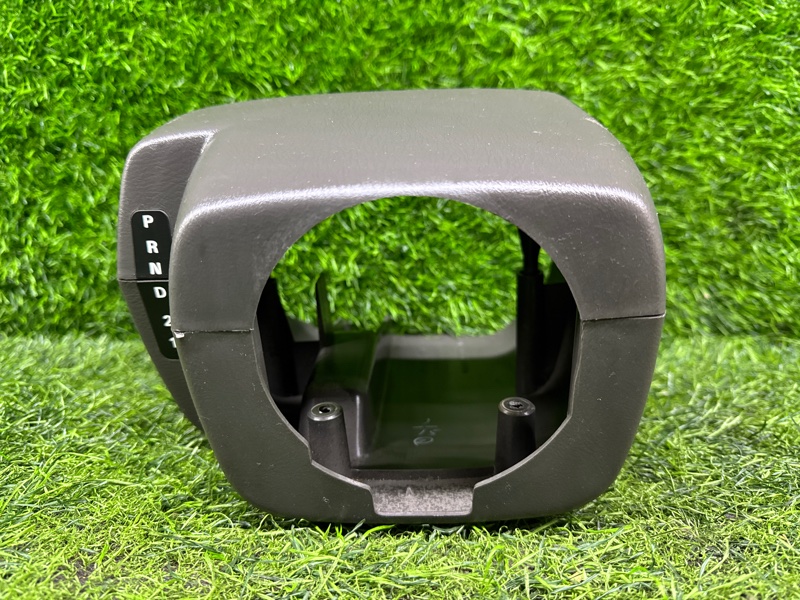 Кожух рулевой колонки Nissan Elgrand ALWE50 VG33E 1998 (б/у)