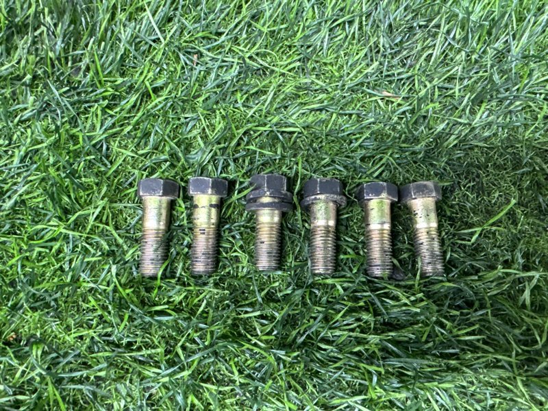 Болт карданного вала ISUZU Wizard UES73 передний (б/у)