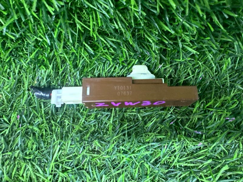 Антенна иммобилайзера TOYOTA PRIUS ZVW30 (б/у)