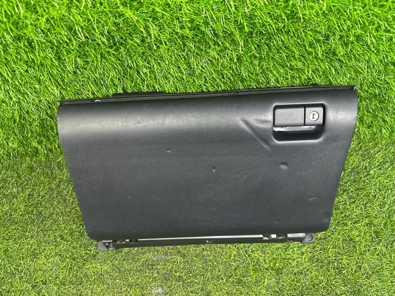 Бардачок TOYOTA PROGRES JCG10 передний левый (б/у)