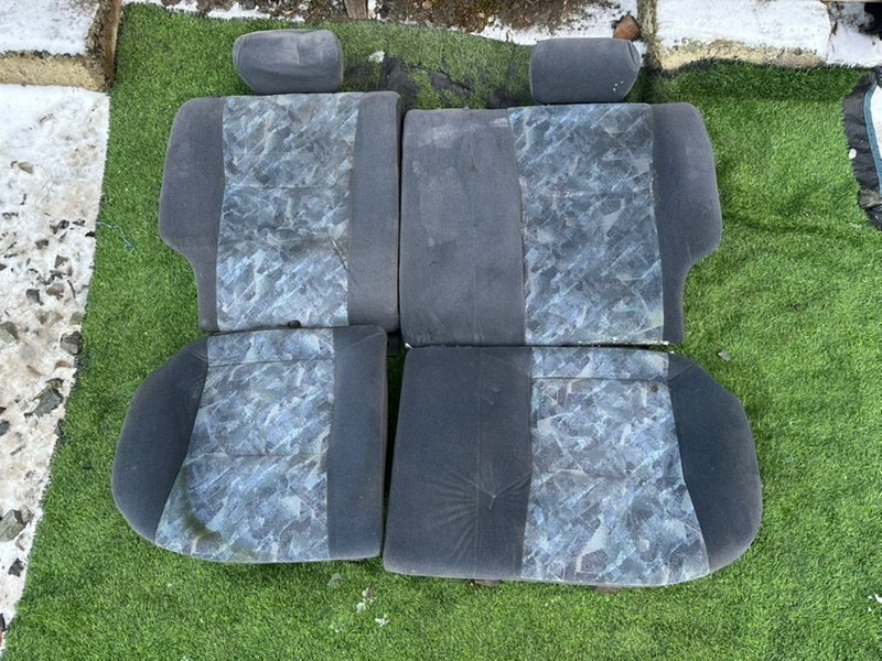 Сидения TOYOTA SPRINTER CARIB AE114 задняя (б/у)