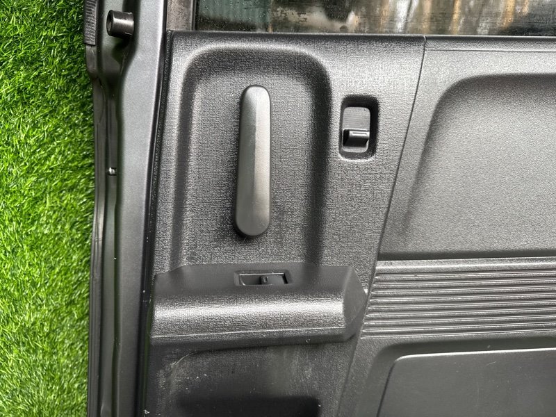 Ручка двери внутренняя Honda Freed GB3 L15A 2012 задняя правая (б/у)