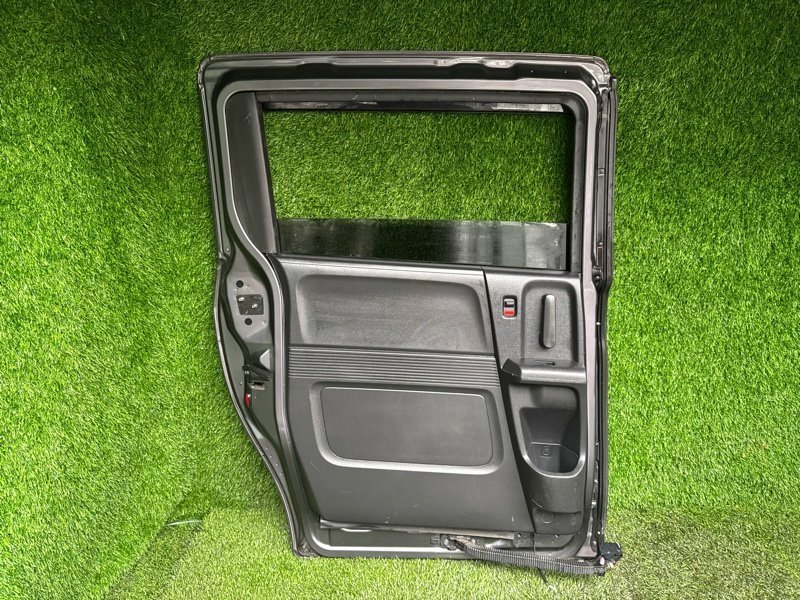 Обшивка двери Honda Freed GB3 L15A 2012 задняя левая (б/у)