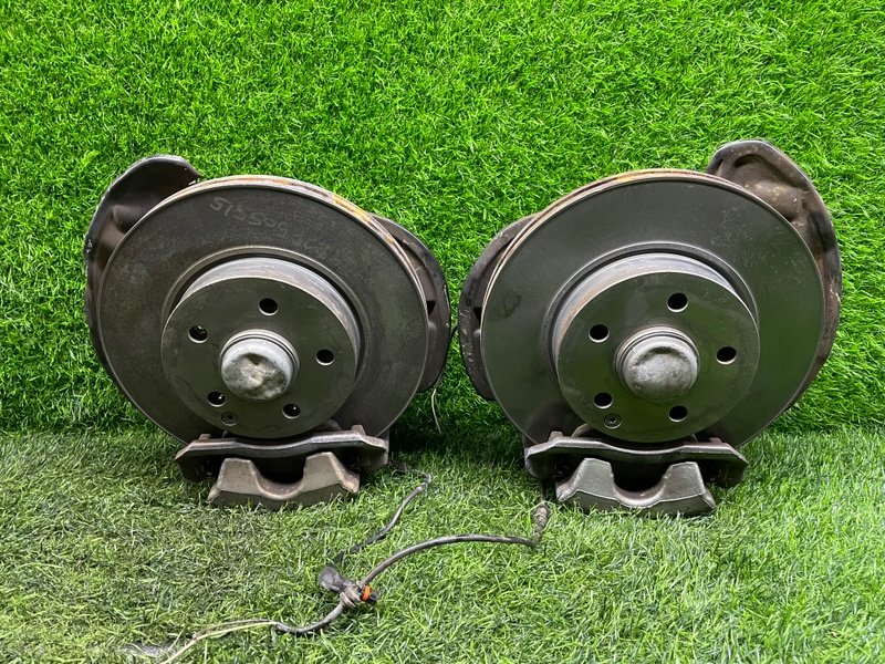 Ступицы ПАРА Лево/Право Mercedes-Benz C-Class W204 передние (б/у)