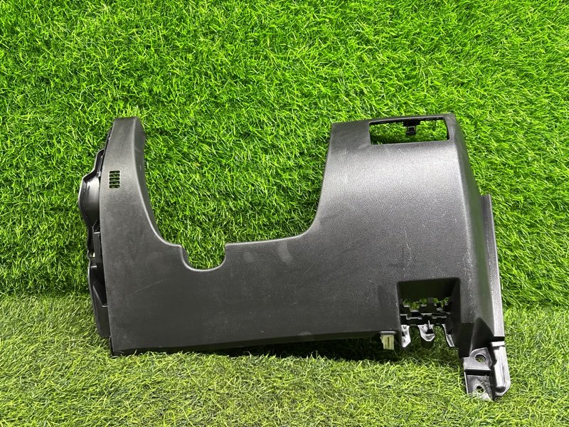 Пластик под руль MAZDA AXELA BM2FS передний правый (б/у)