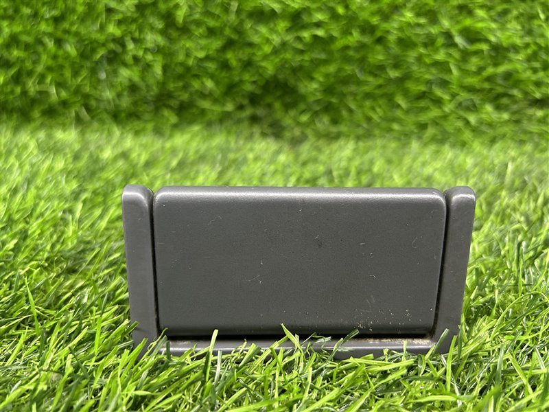 Пепельница TOYOTA land cruiser HDJ81 задняя (б/у)