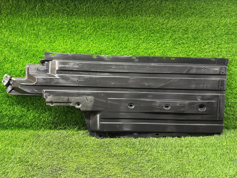 Защита днища кузова SUBARU IMPREZA GP6 левая (б/у)