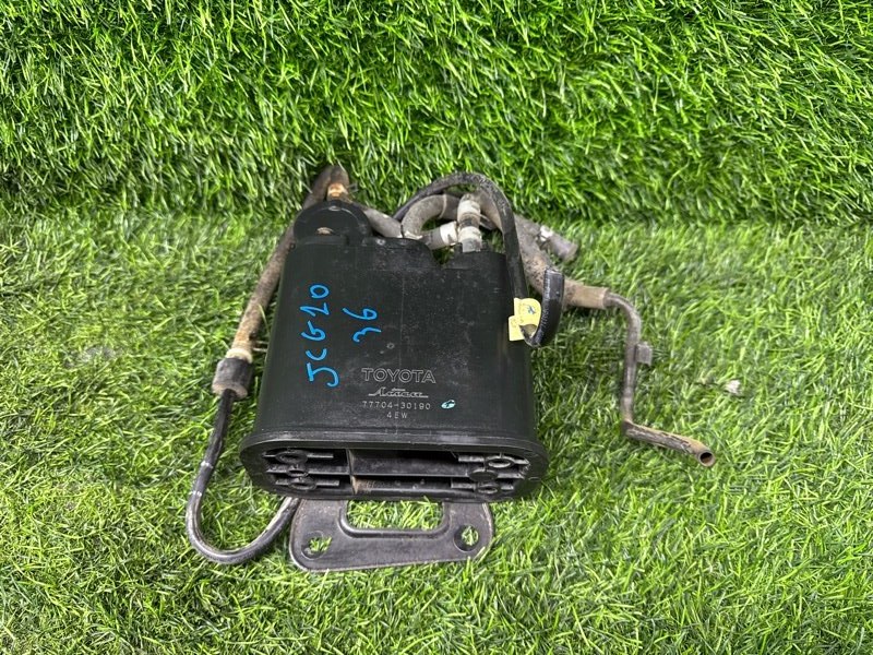 Фильтр паров топлива Toyota Brevis JCG10 (б/у)