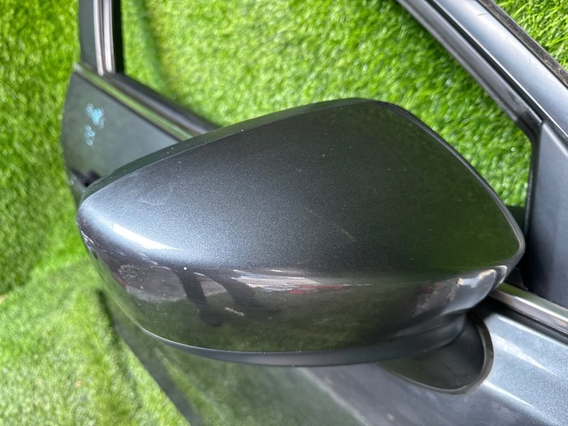 Ухо MAZDA AXELA BM2FS правое (б/у)