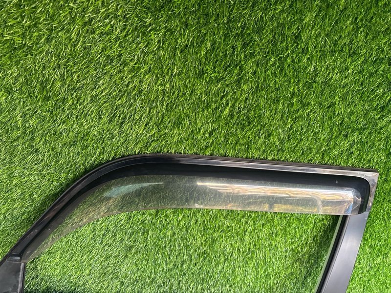 Ветровик TOYOTA BB NCP30 передний левый (б/у)