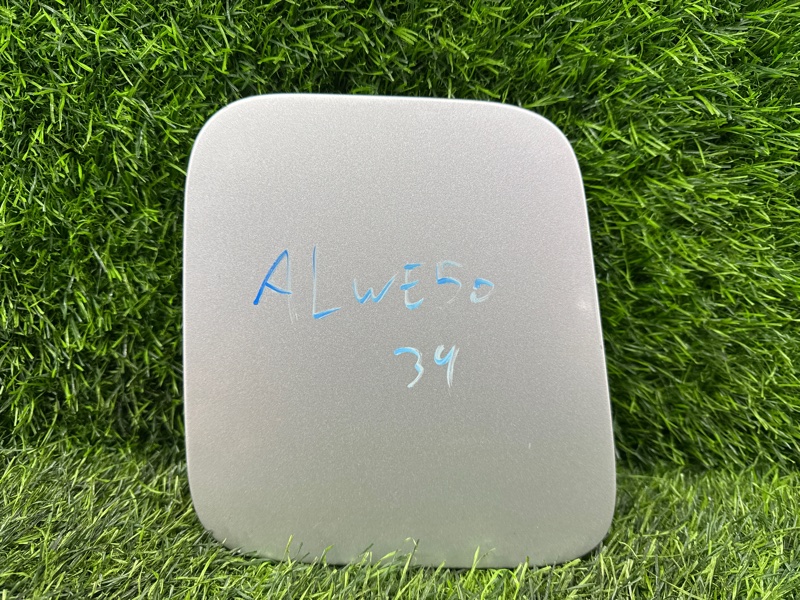 Лючок бака Nissan Elgrand ALWE50 VG33E 1998 (б/у)