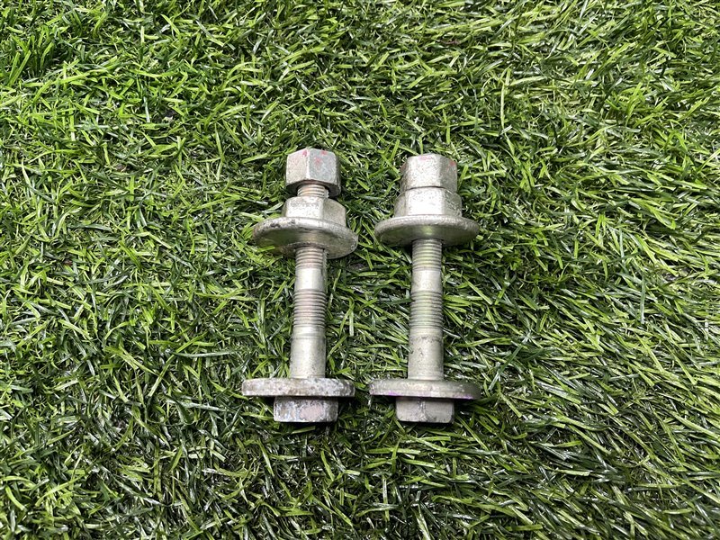 Эксцентрик TOYOTA CHASER GX100 передний (б/у)