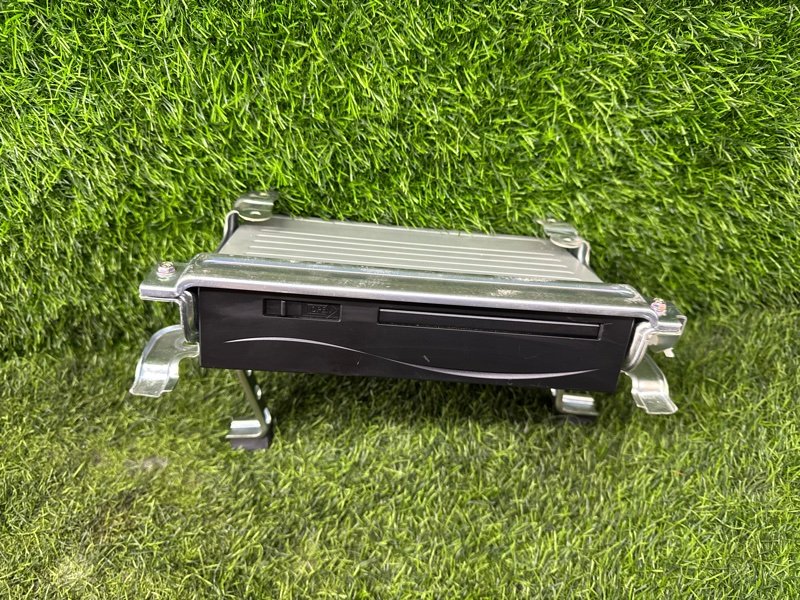 Cd-чейнджер Toyota Brevis JCG10 (б/у)