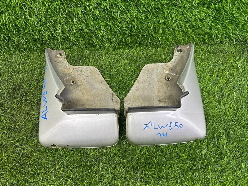 БРЫЗГОВИКИ ПАРА ЛЕВО/ПРАВО Nissan ELGRAND ALWE50 VG33E 1998 задние (б/у)