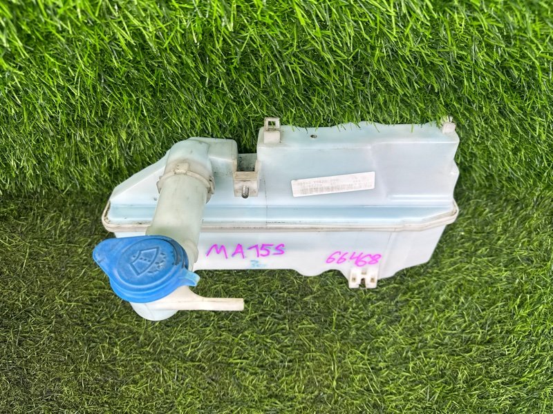 Бачок омывателя SUZUKI SOLIO MA15S (б/у)