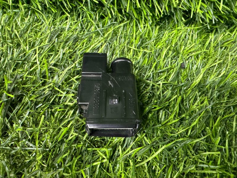 Датчик температуры в в салоне Toyota Noah ZRR75 (б/у)