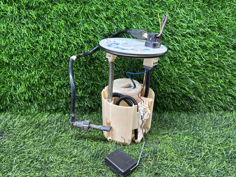 Бензонасос SUZUKI SOLIO MA15S (б/у)