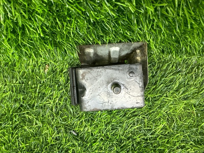 Подушка ДВС лево/право MITSUBISHI PAJERO MINI H58A (б/у)