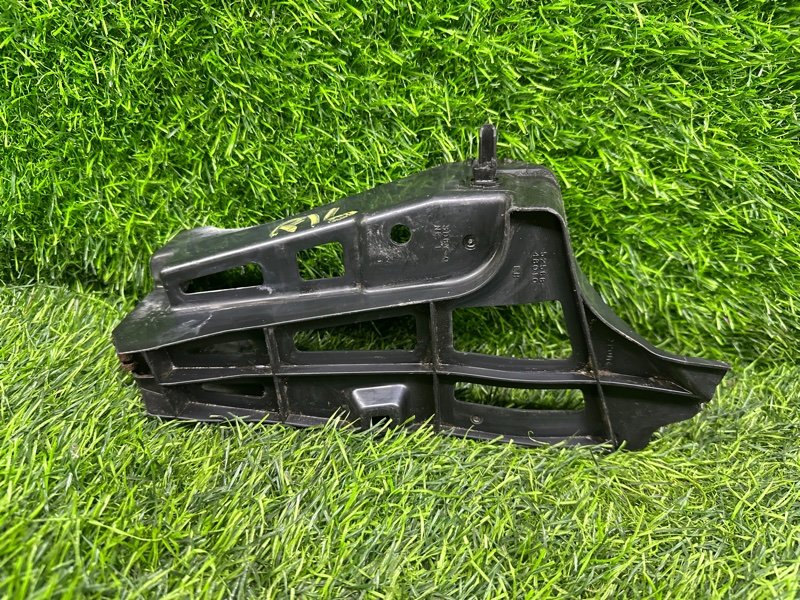 Крепление бампера LEXUS RX450H GYL15 заднее левое (б/у)