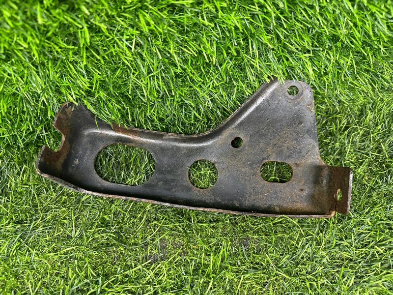 Крепление бампера TOYOTA LAND CRUISER HDJ81 переднее левое (б/у)