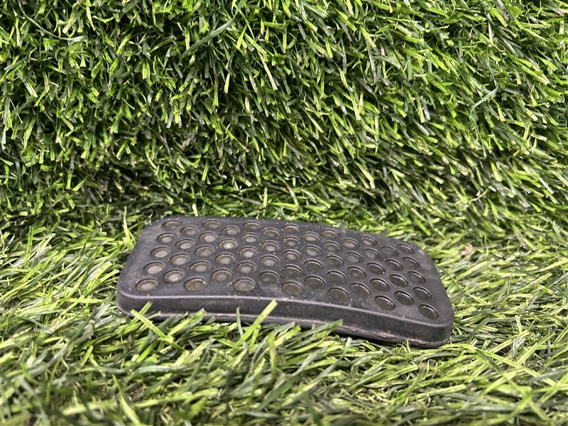 Накладка на педаль газа Toyota Land Cruiser FJ80 HDJ81 FZJ80 (б/у)