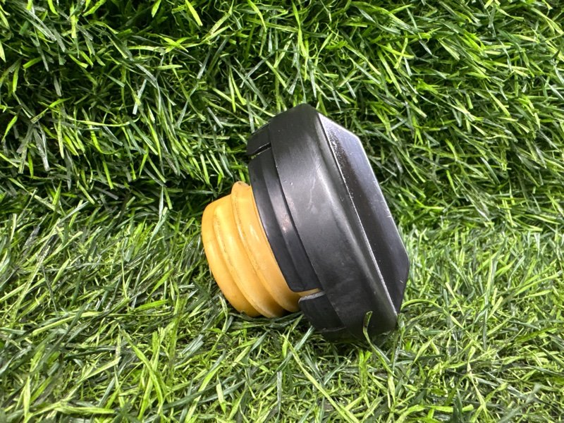 Крышка бензобака Toyota Allion AZT240 (б/у)